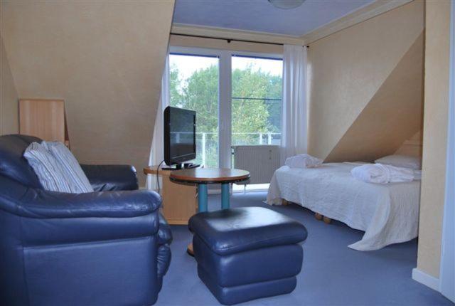 Ferienwohnung Eldena Lobbe Exteriör bild