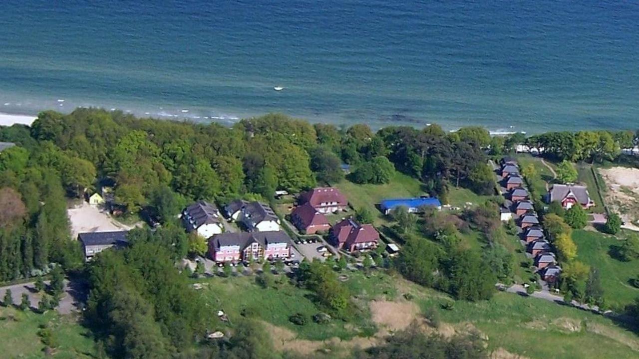 Ferienwohnung Eldena Lobbe Exteriör bild